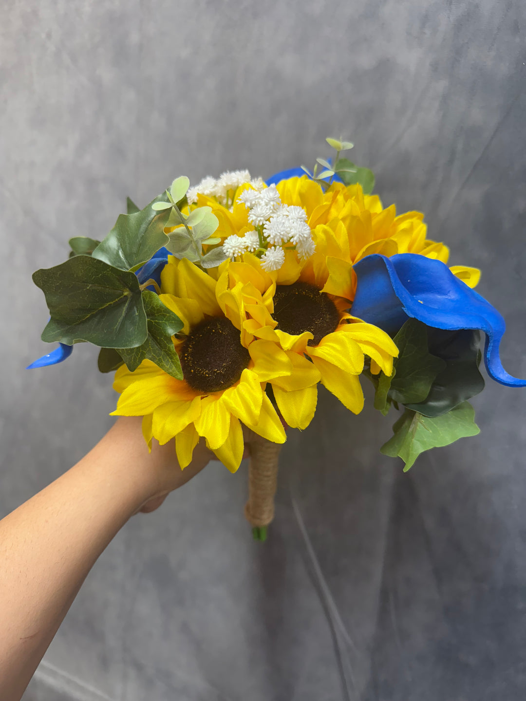 Katy Sunflower Royal Blue Bundle – J & S Floral