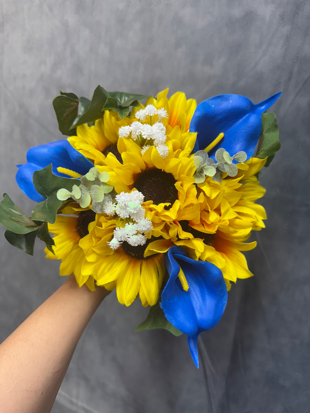Katy Sunflower Royal Blue Bundle – J & S Floral