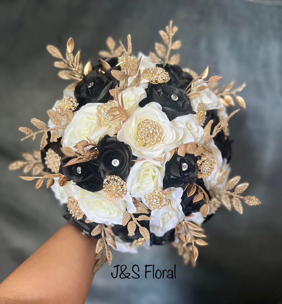 Lorena Black White Gold Bundle - Main Image