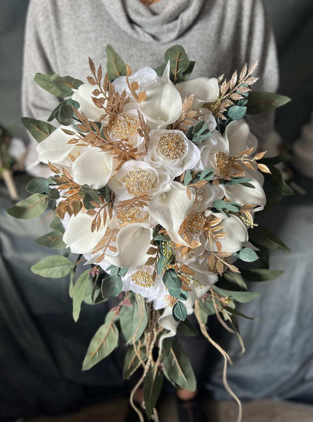 Daisyre White Gold Green Bundle – J & S Floral